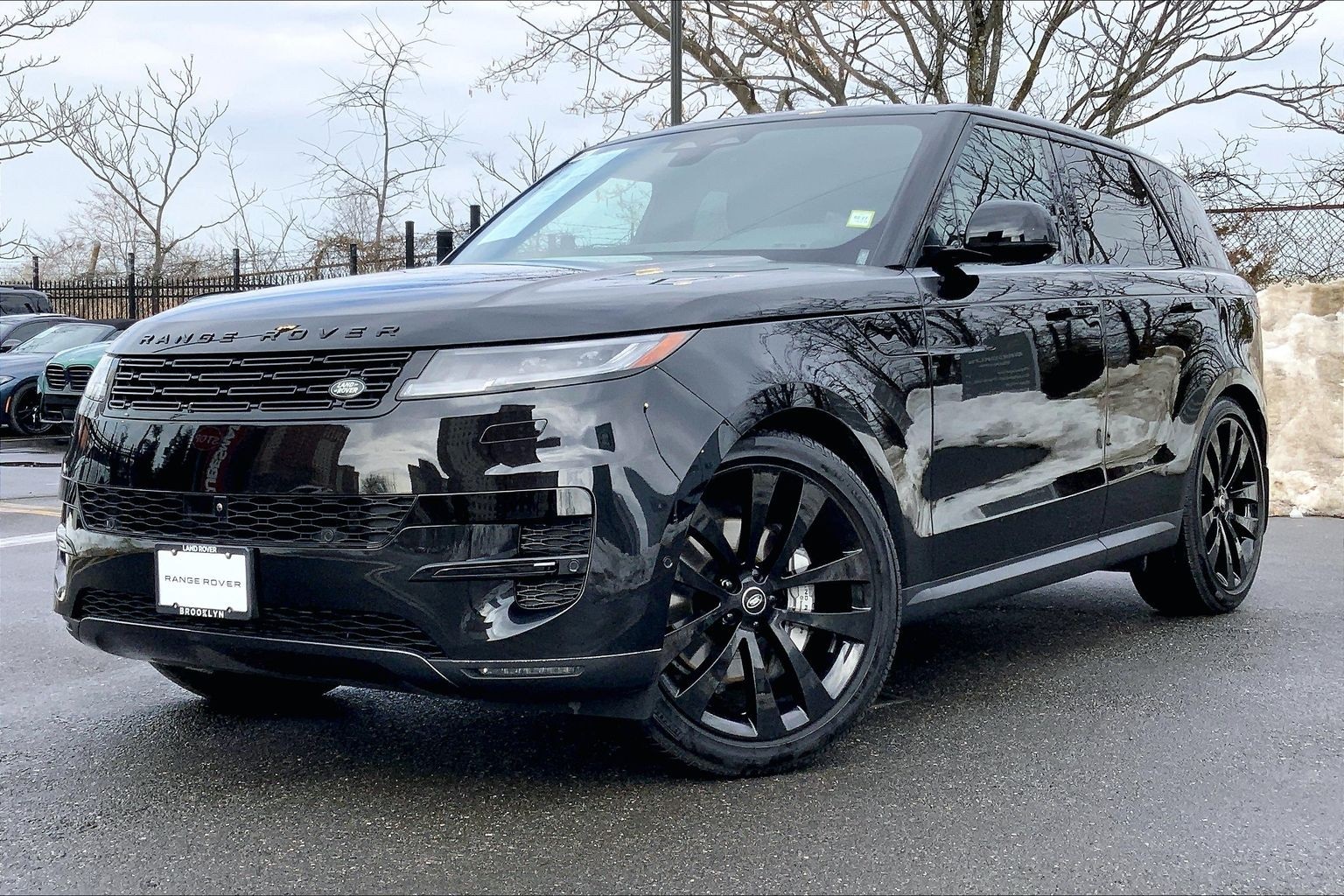 2025 Land Rover Range Rover Sport P360 SE AWD