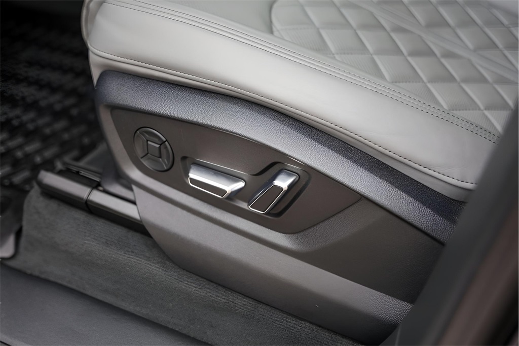 Used Car 2024 Audi Sq7  Prestige For Sale Under $80,000 In Austin, Texas