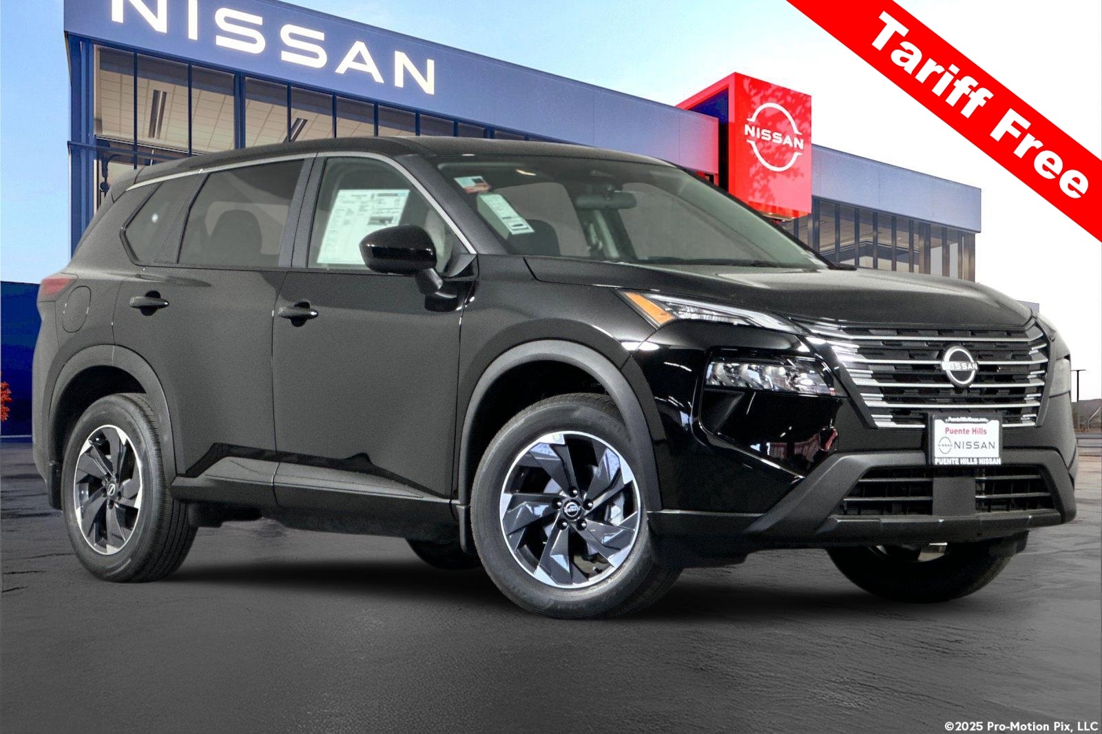 2026 Nissan Rogue SV's photo