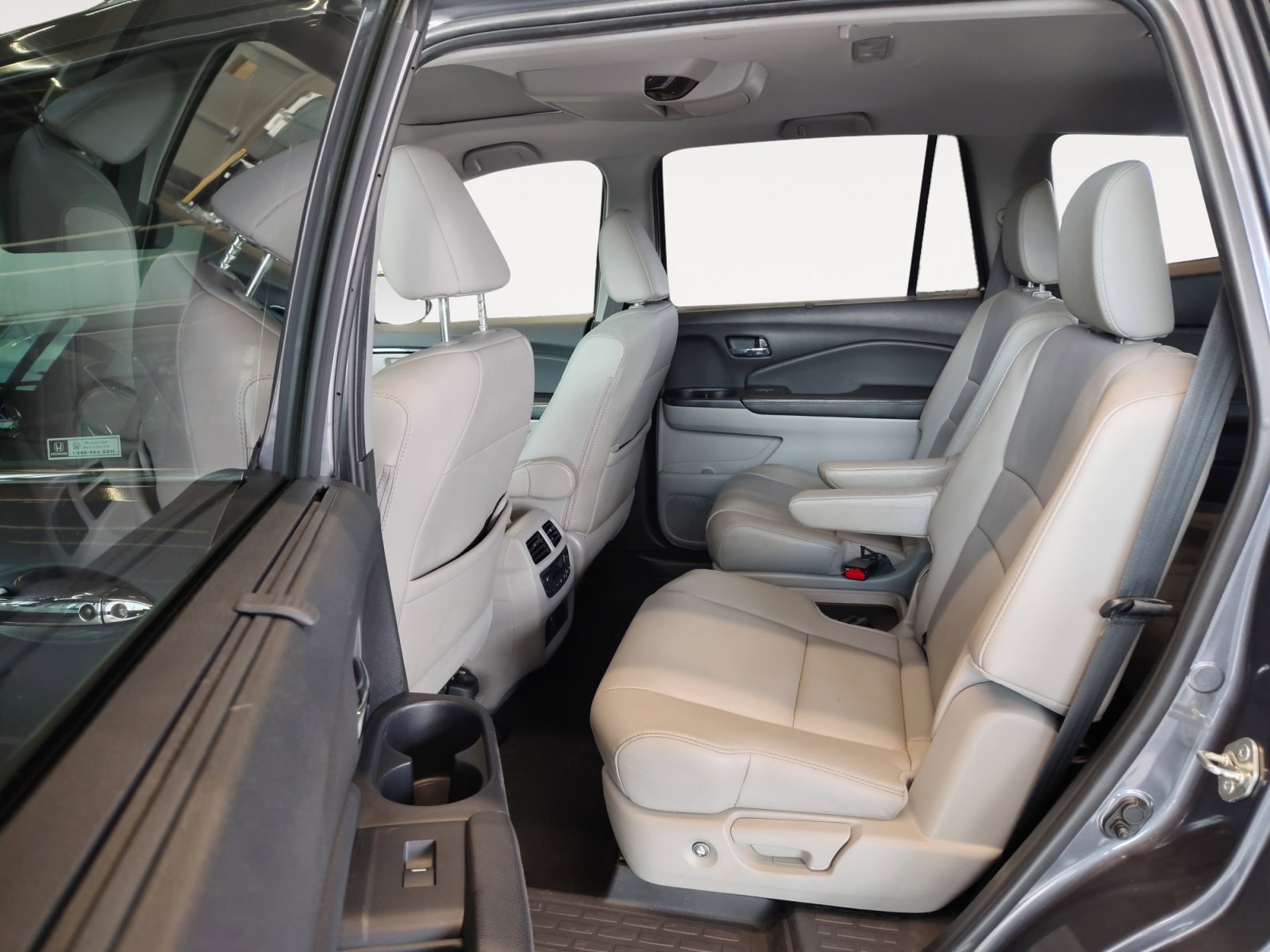 Used Car 2019 Honda Pilot  Touring For Sale Under $20,000 In San Antonio, Texas