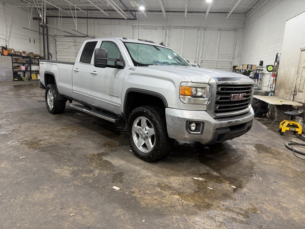 2015 GMC Sierra 2500HD SLE's photo