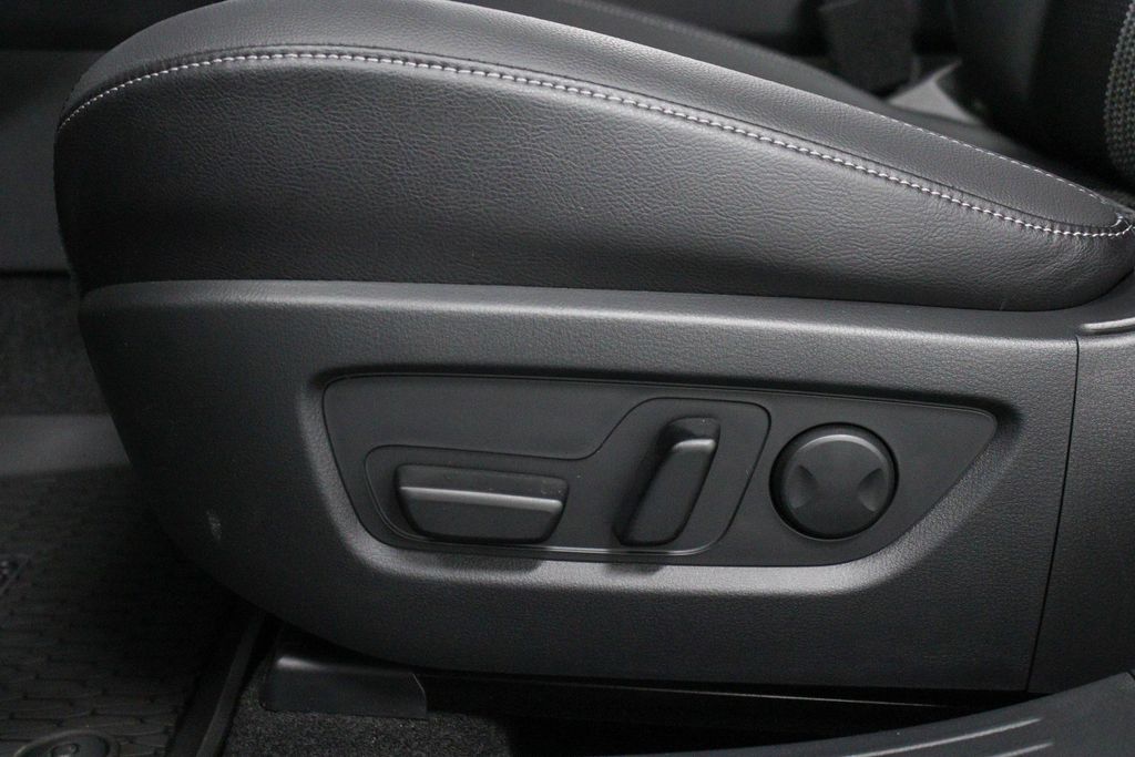 New Car 2025 Mazda Cx-50 Hybrid  Preferred For Sale Under $40,000 In Austin, Texas
