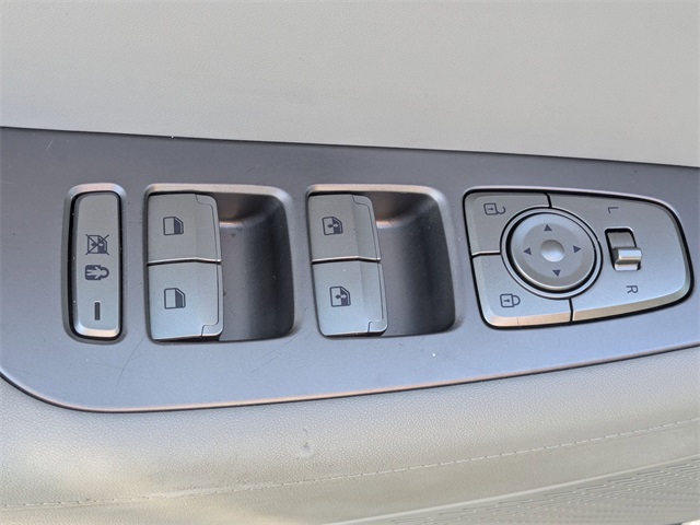 2024 Hyundai Palisade SEL Silver at Bob King Buick GMC