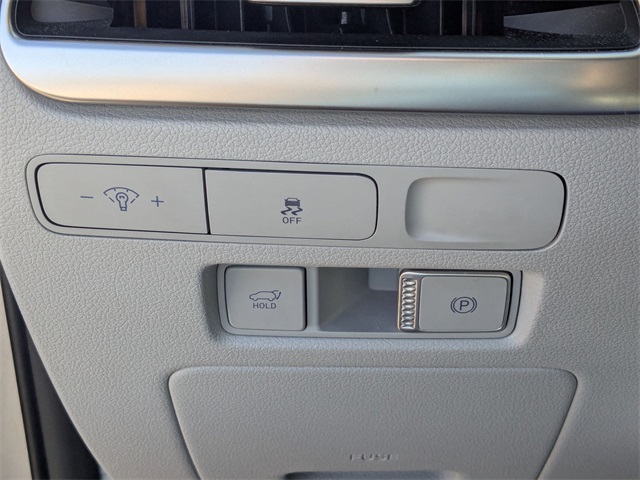 2024 Hyundai Palisade SEL Silver at Bob King Buick GMC