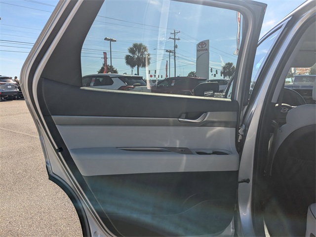 2024 Hyundai Palisade SEL Silver at Bob King Buick GMC