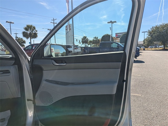 2024 Hyundai Palisade SEL Silver at Bob King Buick GMC