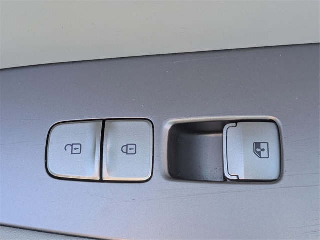 2024 Hyundai Palisade SEL Silver at Bob King Buick GMC