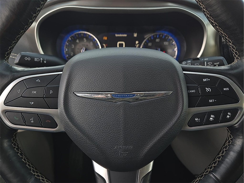 Used 2021 Chrysler Pacifica For Sale in Farmington, AR