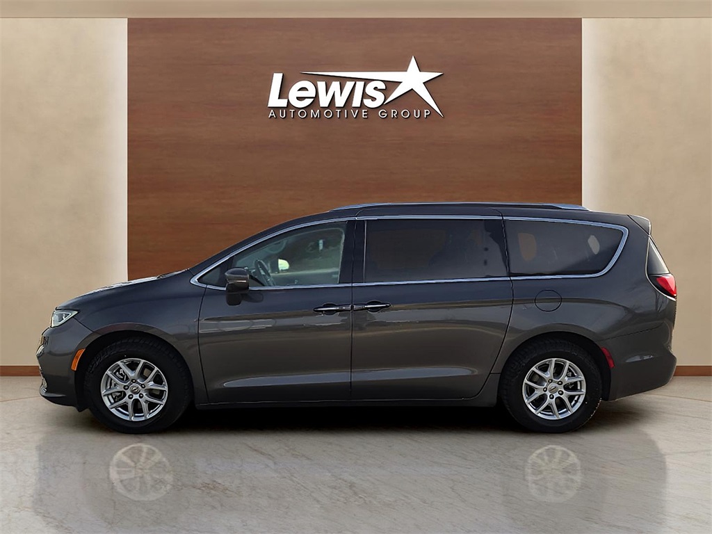 Used 2021 Chrysler Pacifica For Sale in Farmington, AR