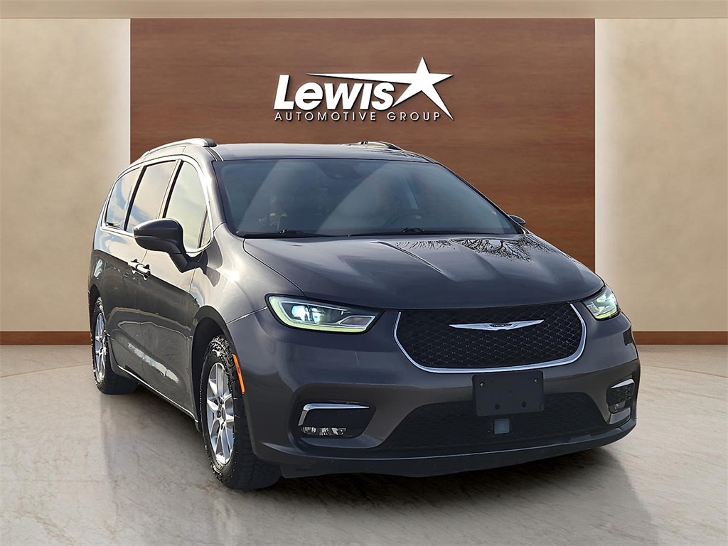 Used 2021 Chrysler Pacifica For Sale in Farmington, AR