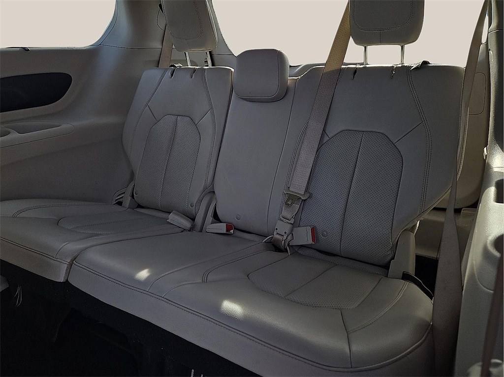 Used 2021 Chrysler Pacifica For Sale in Farmington, AR