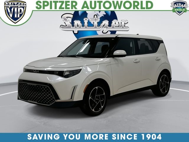 Snow White Pearl 2023 Kia Soul EX FWD SUV / Crossover Front-Wheel Drive Continuously Variable Transmission