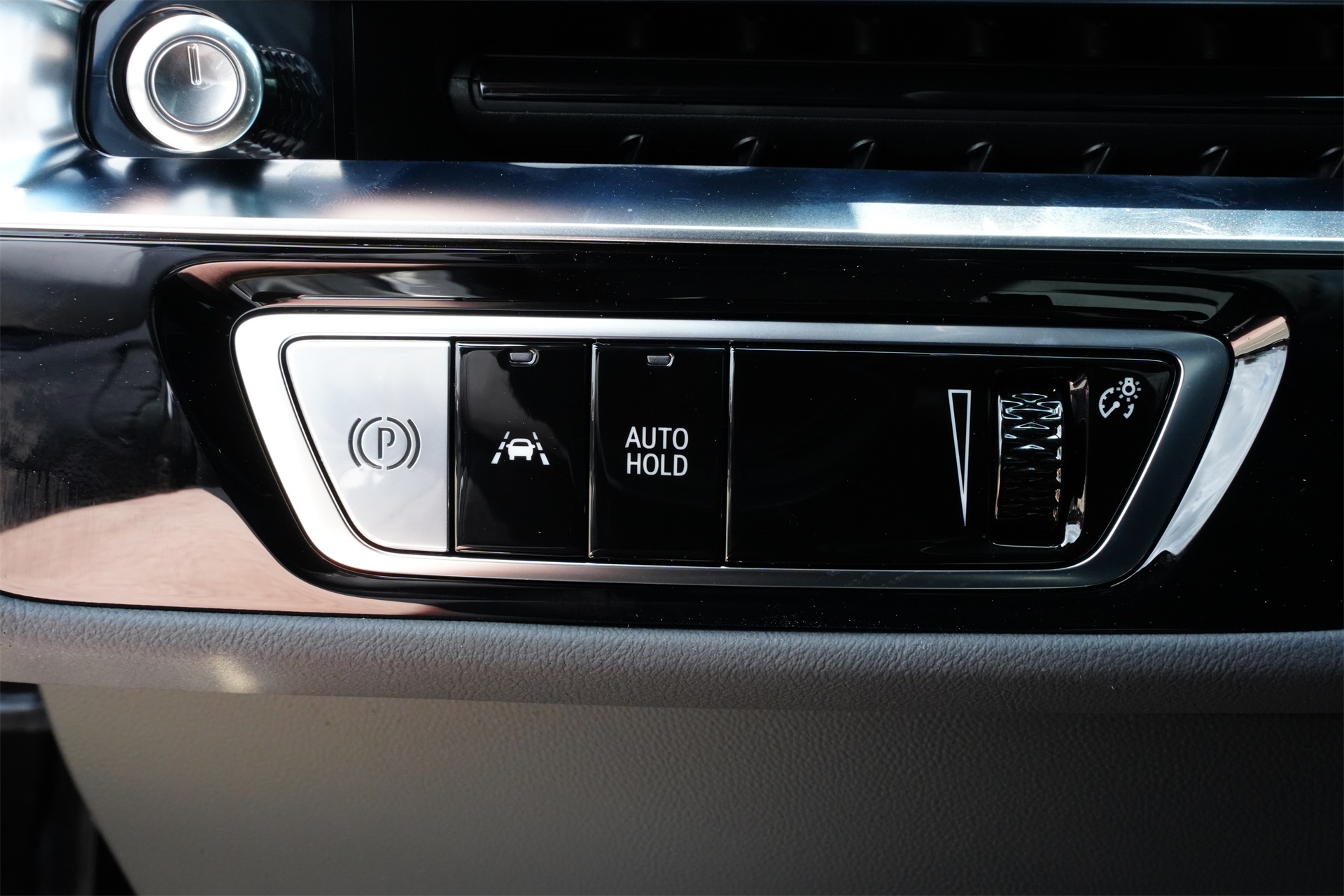 2025 Cadillac LYRIQ Sport Black at Ultimate Motorsports