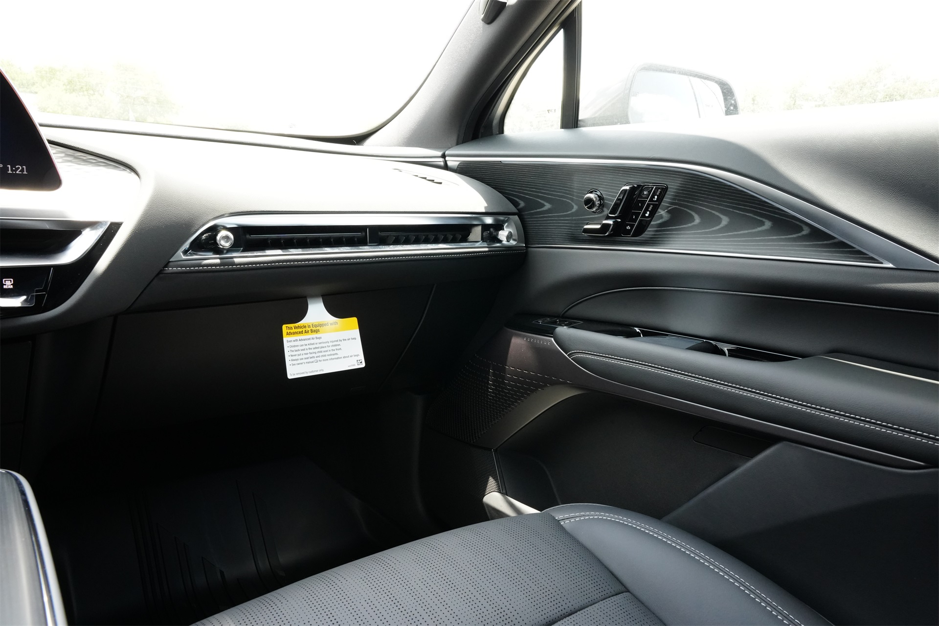 2025 Cadillac LYRIQ Sport Black at Ultimate Motorsports