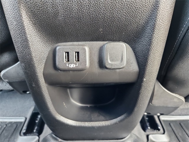 Used Car 2019 Chevrolet Colorado  Z71 For Sale Under $25,000 In San Antonio, Texas