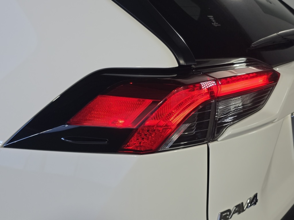 Thumbnail: 2023 Toyota RAV4 - 10