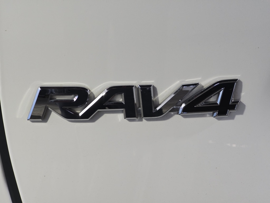 Thumbnail: 2023 Toyota RAV4 - 11