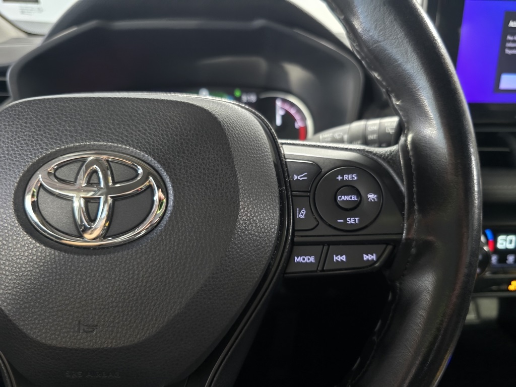 Thumbnail: 2023 Toyota RAV4 - 17