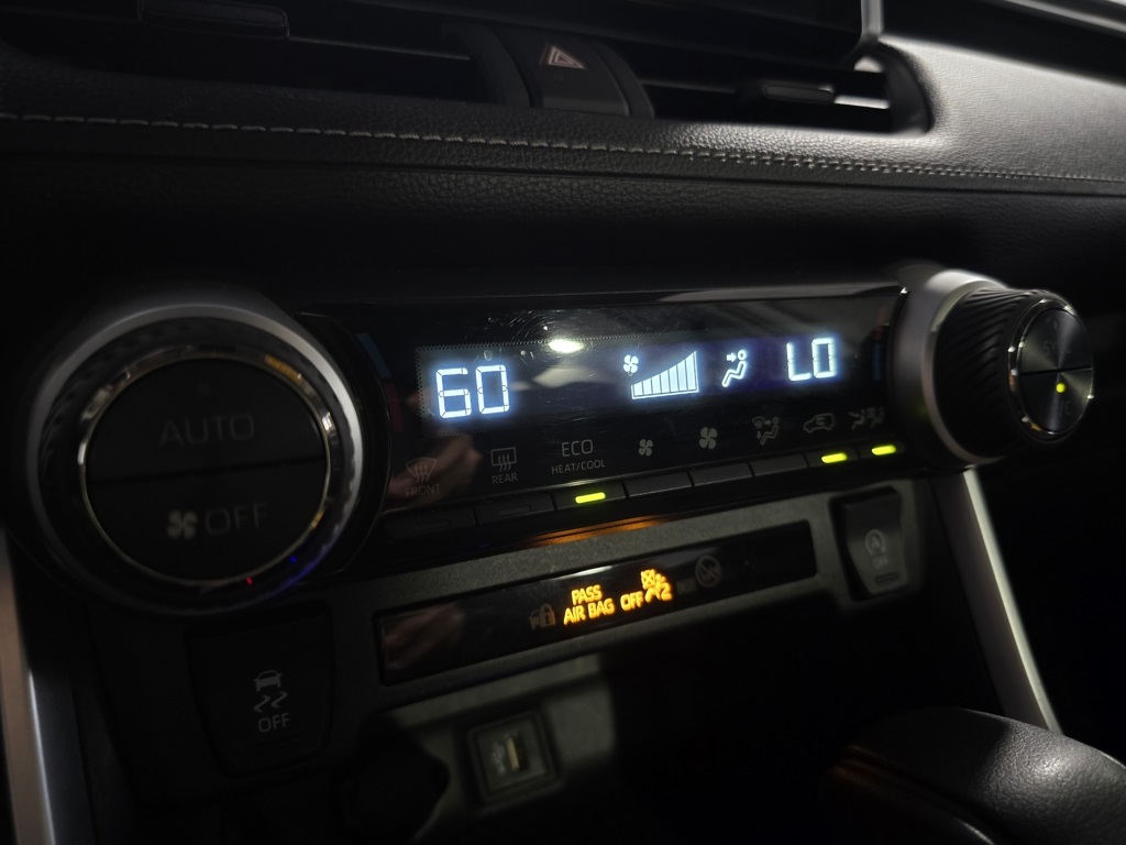 Thumbnail: 2023 Toyota RAV4 - 22