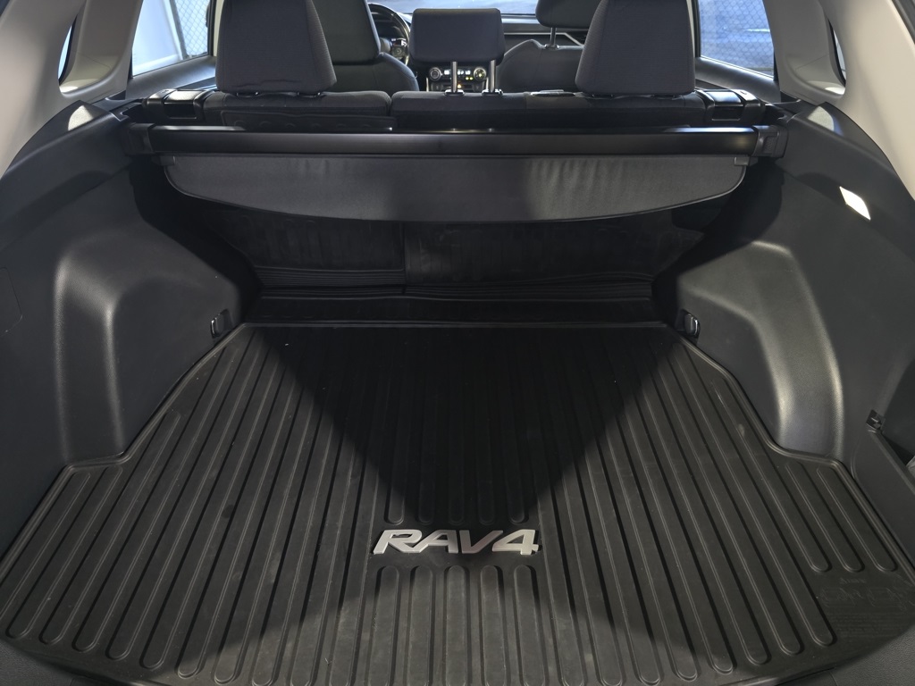 Thumbnail: 2023 Toyota RAV4 - 29