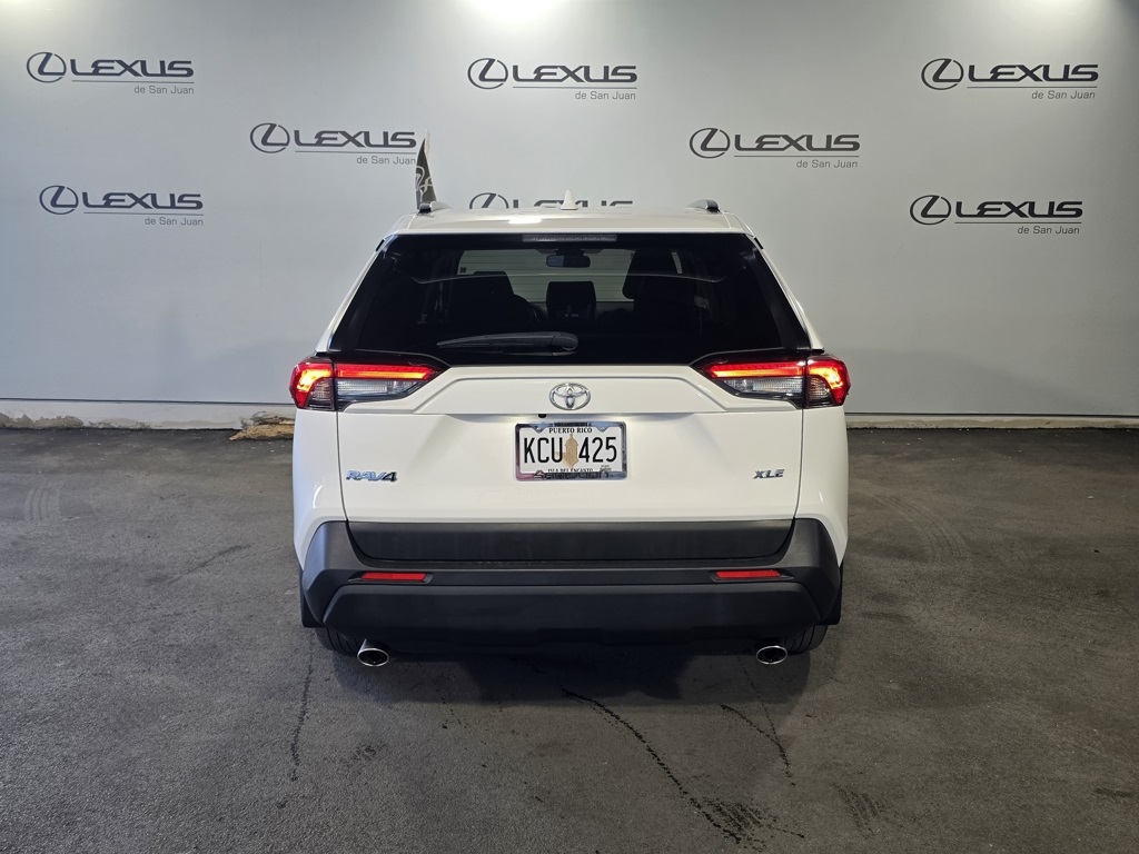 Thumbnail: 2023 Toyota RAV4 - 9
