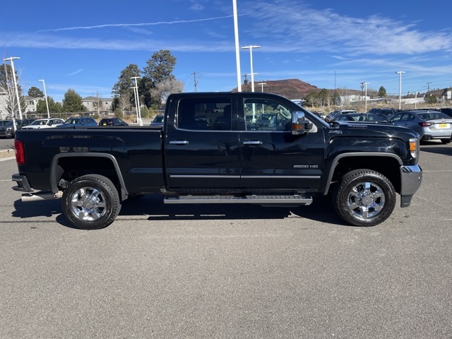 2019 Gmc Sierra HD SLT photo 2