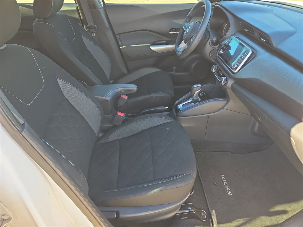 2020 Nissan Kicks SV White at Emmons Autoplex