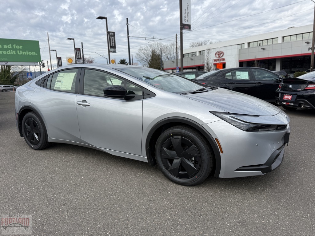 2026 Toyota Prius LE FWD