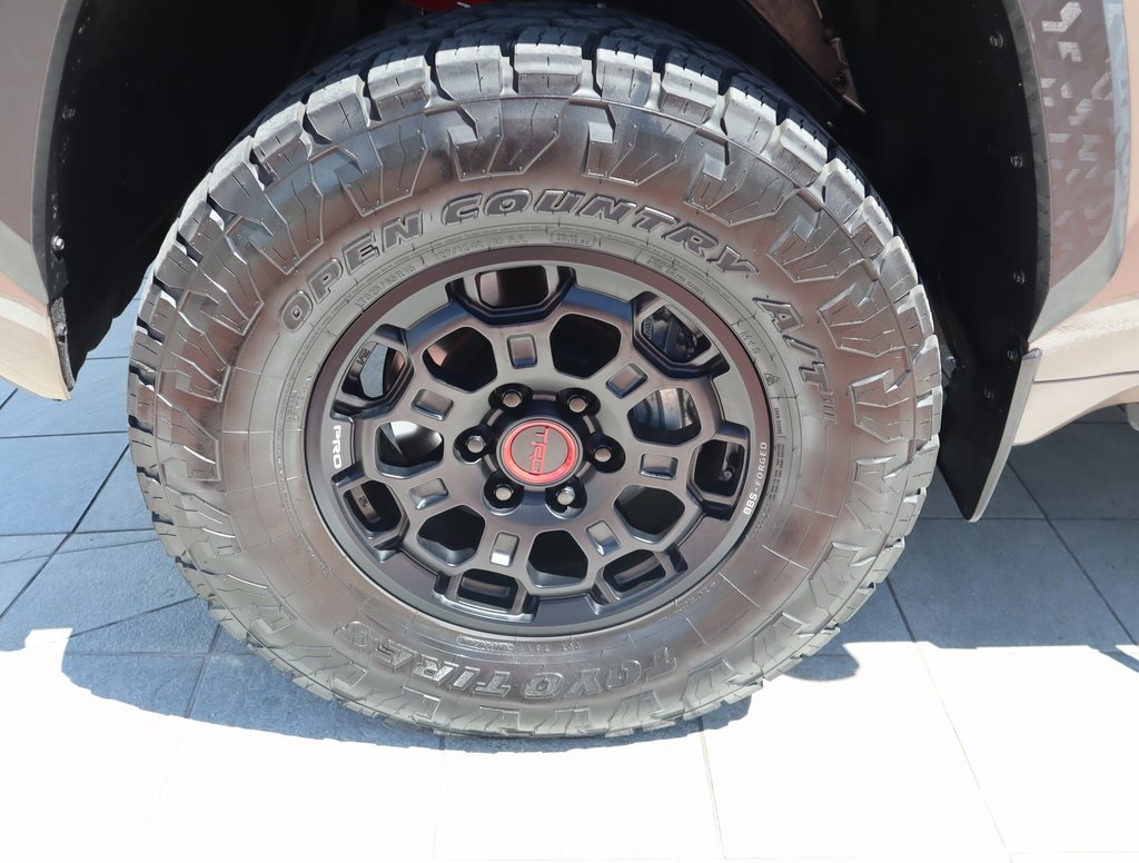 Thumbnail: 2025 Toyota Tundra - 10