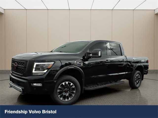2024 Nissan Titan XD PRO-4X Crew Cab 4WD