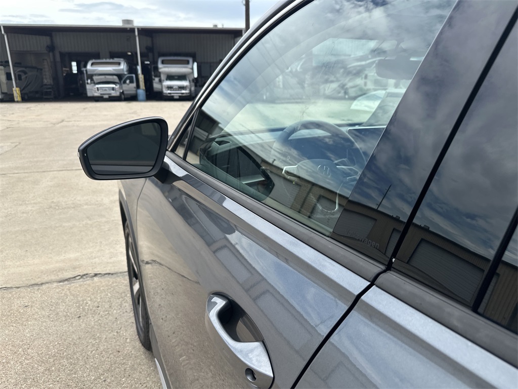 2025 Volkswagen Tiguan 2.0T SE Gray at DeMontrond Auto Country