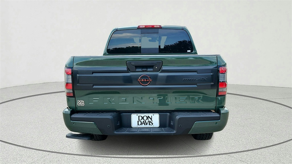 2025 Nissan Frontier