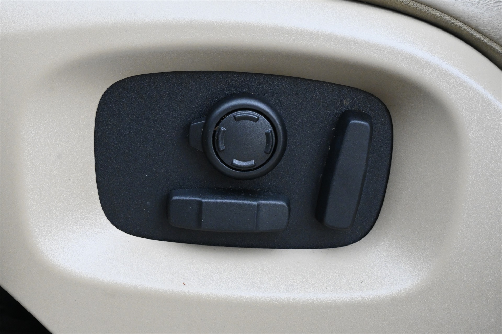 2017 Land Rover Range Rover Sport 3.0L V6 Supercharged HSE  at Ultimate Motorsports