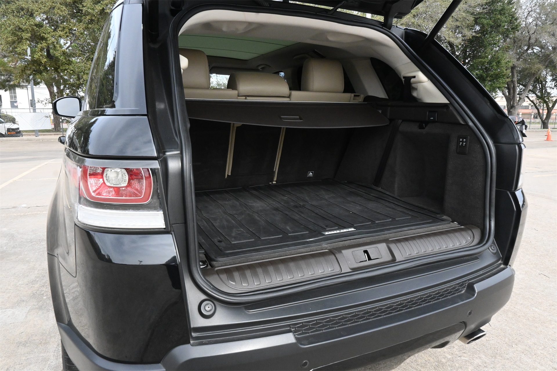 2017 Land Rover Range Rover Sport 3.0L V6 Supercharged HSE  at Ultimate Motorsports