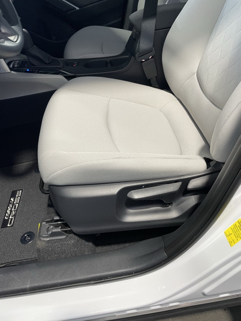 Thumbnail: 2026 Toyota Corolla Cross - 28