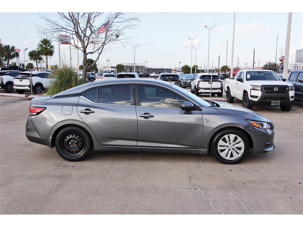 2022 Nissan Sentra S - 4