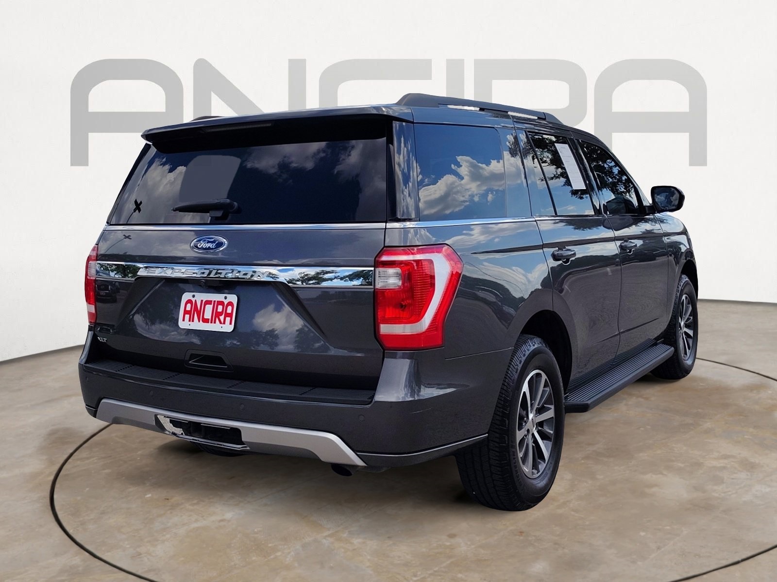 Used Car 2020 Ford Expedition  Xlt For Sale Under $30,000 In San Antonio, Texas