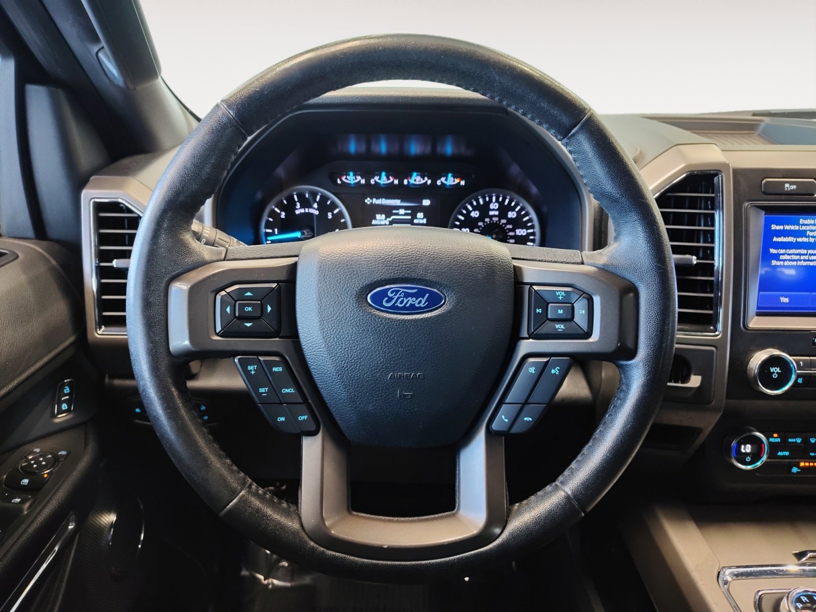 Used Car 2020 Ford Expedition  Xlt For Sale Under $30,000 In San Antonio, Texas