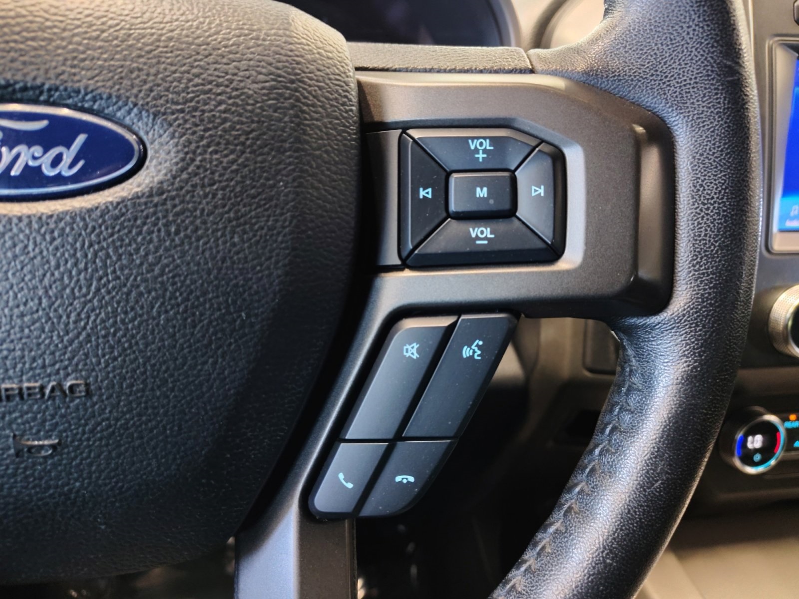 Used Car 2020 Ford Expedition  Xlt For Sale Under $30,000 In San Antonio, Texas