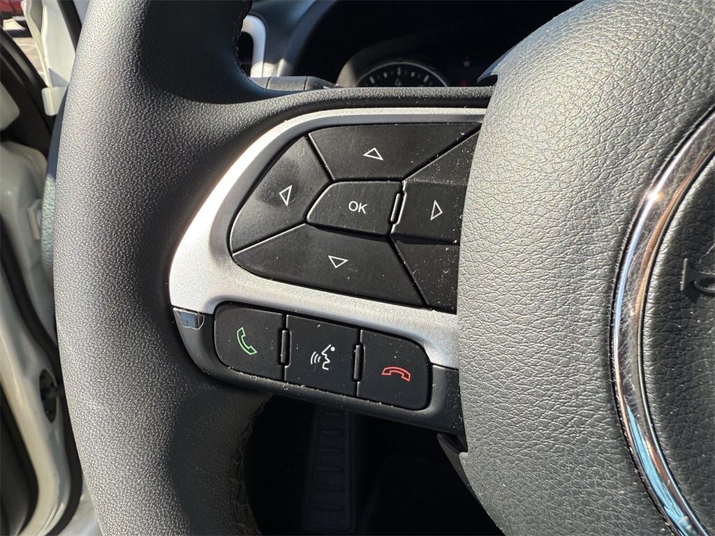 2021 Jeep Renegade Latitude White at Baytown Hyundai