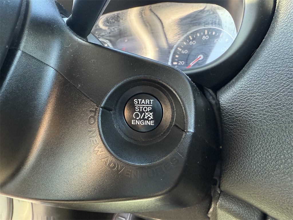 2021 Jeep Renegade Latitude White at Baytown Hyundai