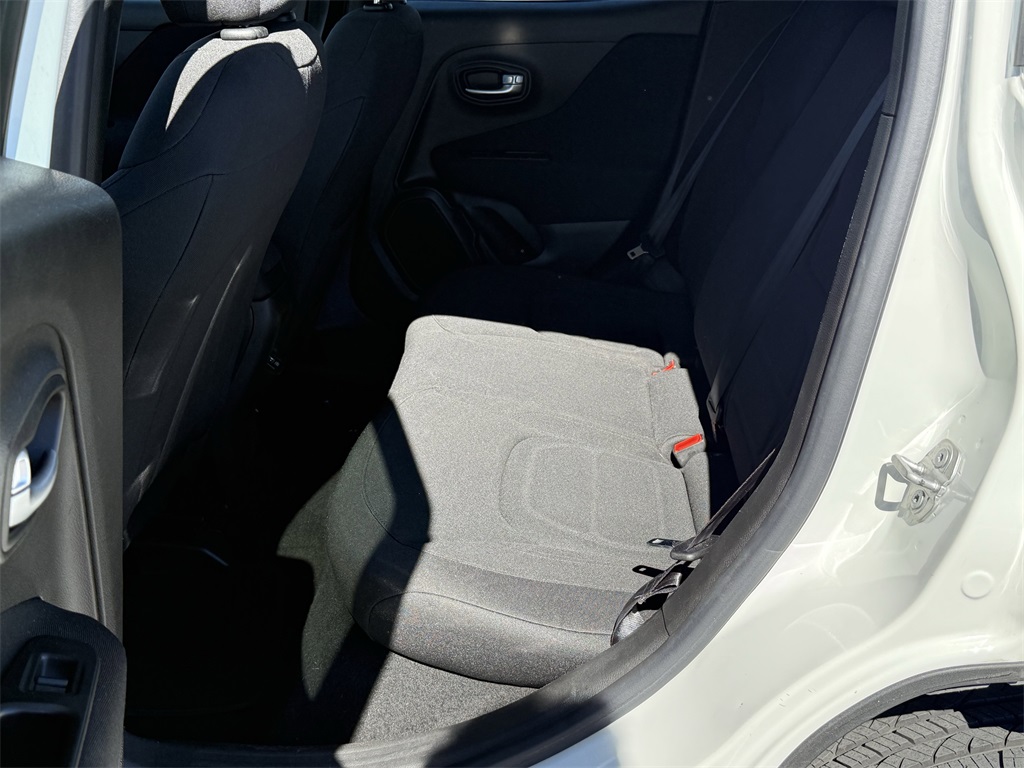 2021 Jeep Renegade Latitude White at Baytown Hyundai