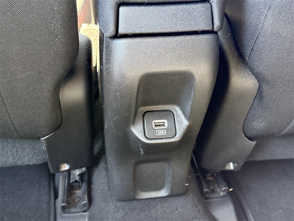 2021 Jeep Renegade Latitude White at Baytown Hyundai