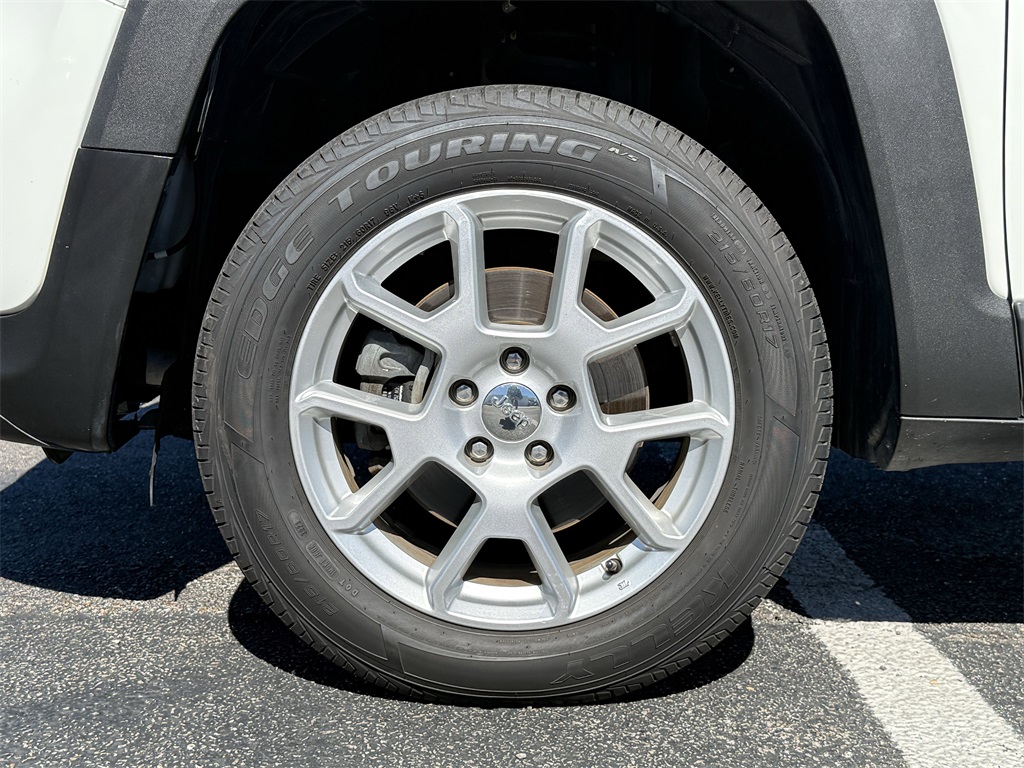 2021 Jeep Renegade Latitude White at Baytown Hyundai