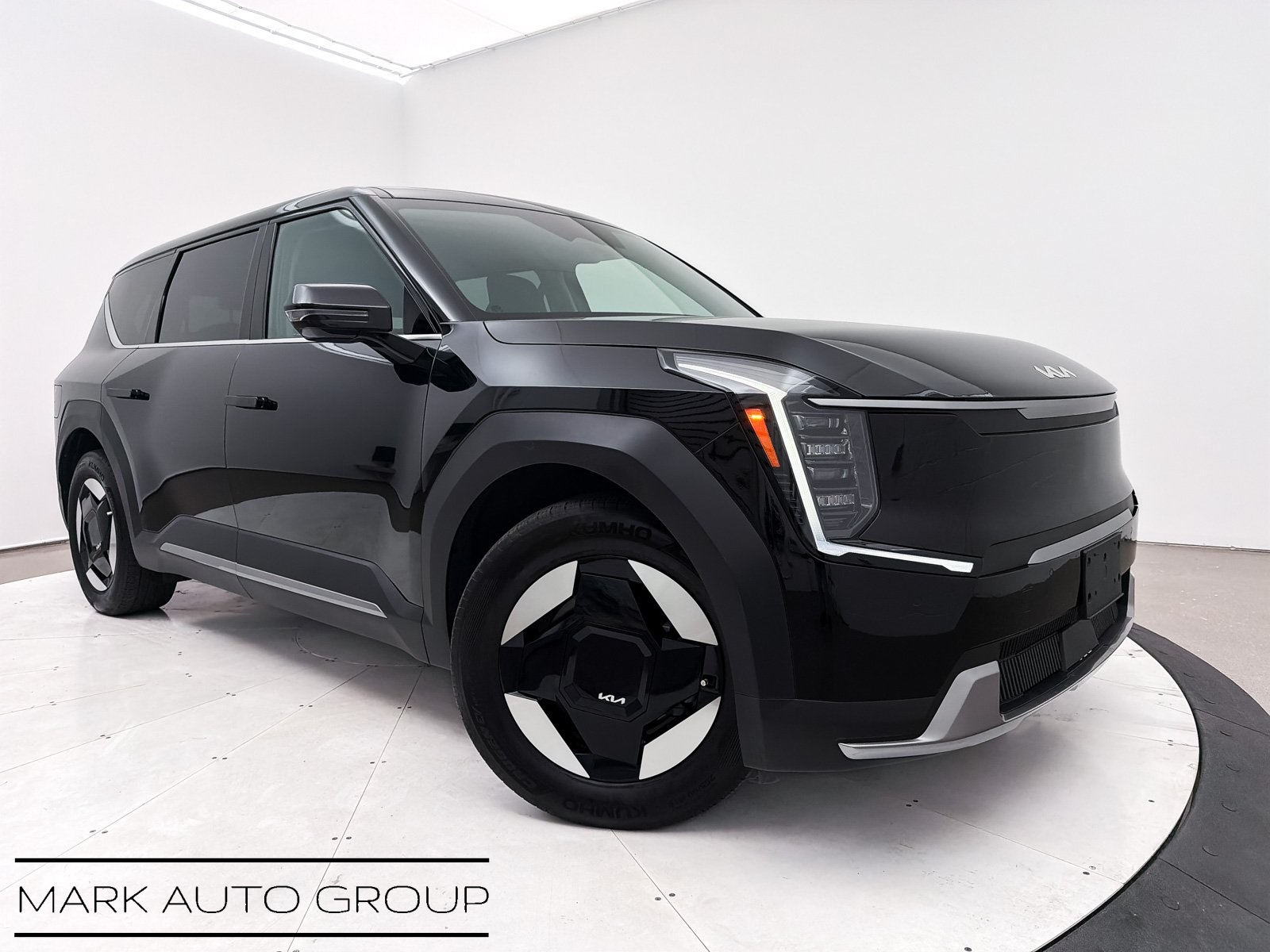 2024 Kia EV9 Light Long Range