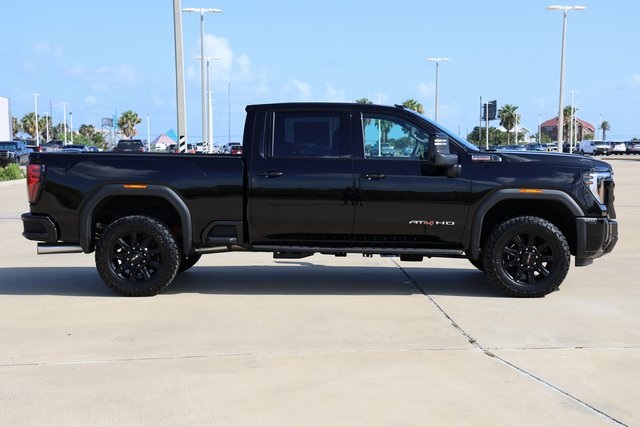 2025 GMC Sierra 2500HD AT4 - 3