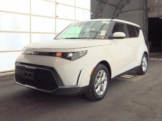 2024 Kia Soul LX's photo