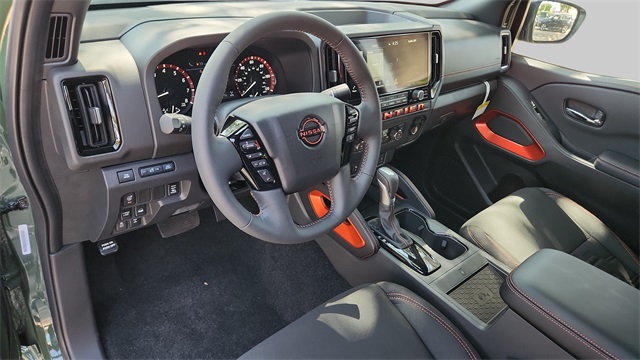 2025 Nissan Frontier