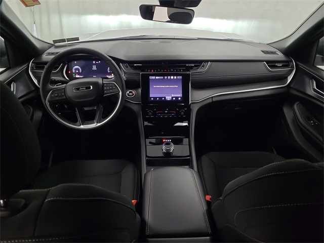 2025 – Jeep – Grand Cherokee