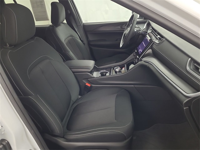 2025 – Jeep – Grand Cherokee